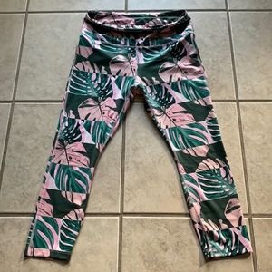 Women’s Leggings - Nike - Large